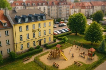Rodzinny hotel we Wrocławiu z placem zabaw i przestrzenią zieloną dla dzieci
