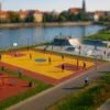 sportowa strefa rekreacji we Wrocławiu z boiskiem, skateparkiem i siłownią plenerową nad Odrą